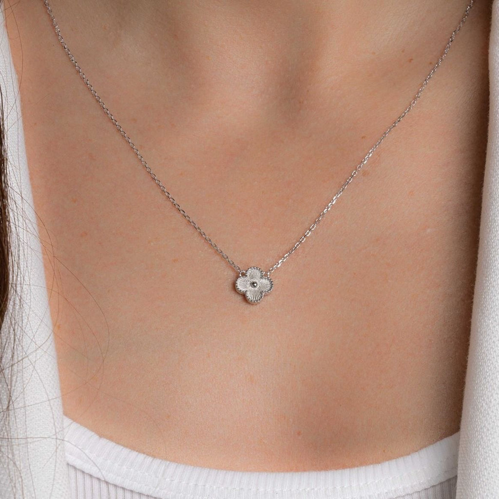 Flower Single Necklace